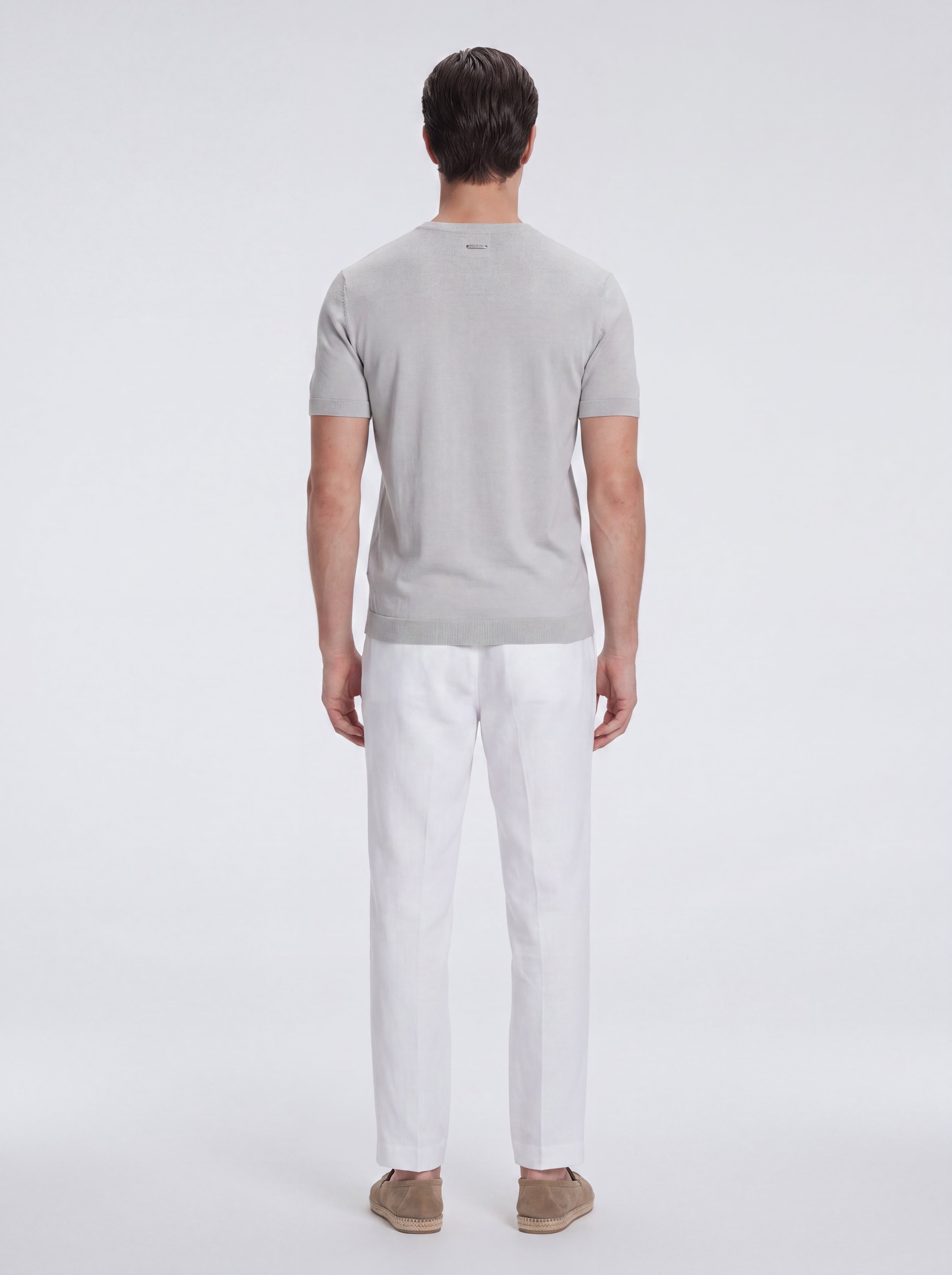 Baron Grey Round-Neck Cotton T-Shirt | Moeva | T-Shirt | Each week unveils new pieces—luxury swimwear, fluid resort silhouettes, and elevated summer-to-evening essentials designed to carry you from coastal escapes to city nights.